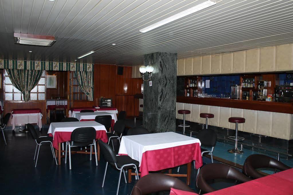 Hotel Marques De Santillana Torrelavega Bagian luar foto