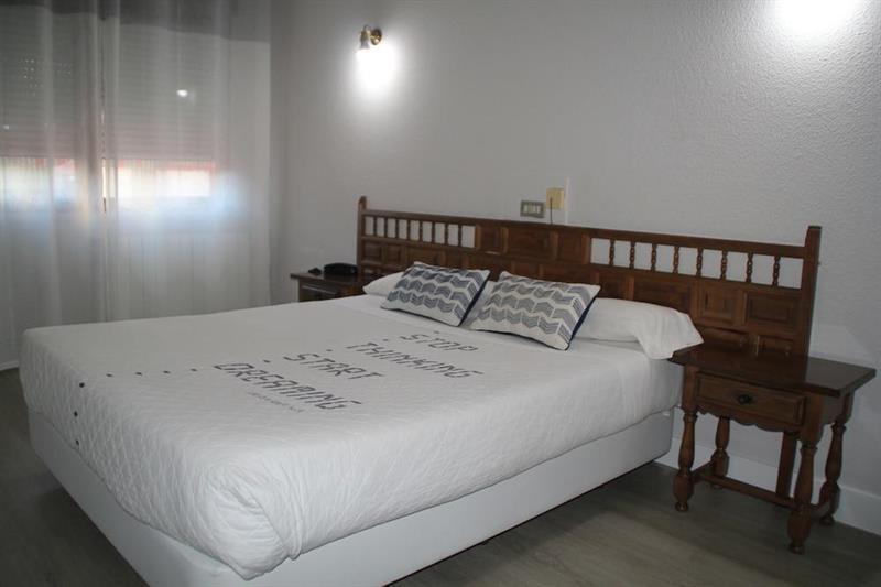 Hotel Marques De Santillana Torrelavega Bagian luar foto